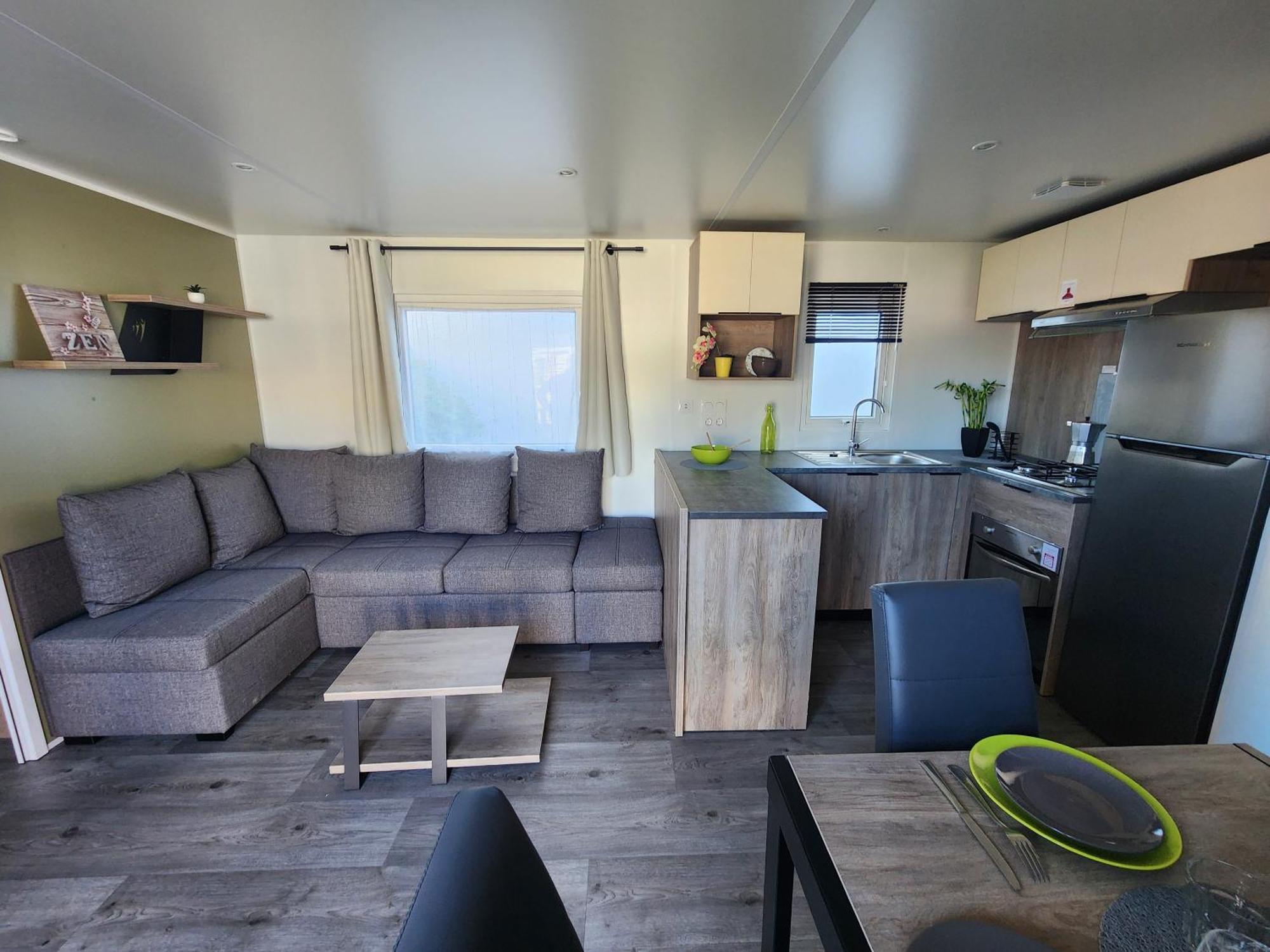 Mobil-Home Climatise A Valras Plage Dans Le Camping 4 Etoiles Les Sables Du Midi A 800M De La Plage Sérignan Екстериор снимка